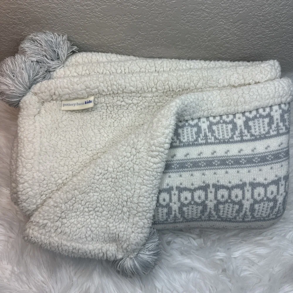 $39 🌙 Pottery Barn Kids‎ Knit Sherpa Patch Blanket Gray Beige Cream
